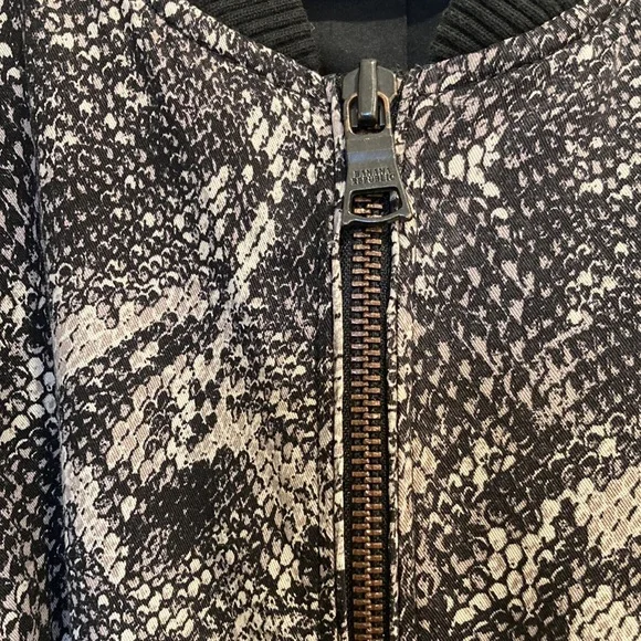 Bomber Jacket - Picture 4 of 7